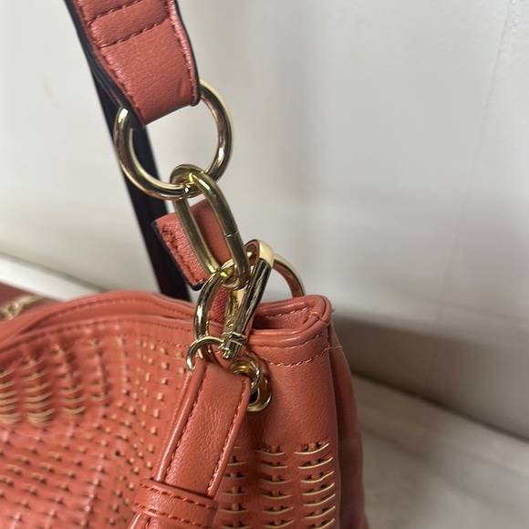 Malibu Skye  Hobo Bag with Woven Texture and Adjustable Strap - Picture 3 of 10